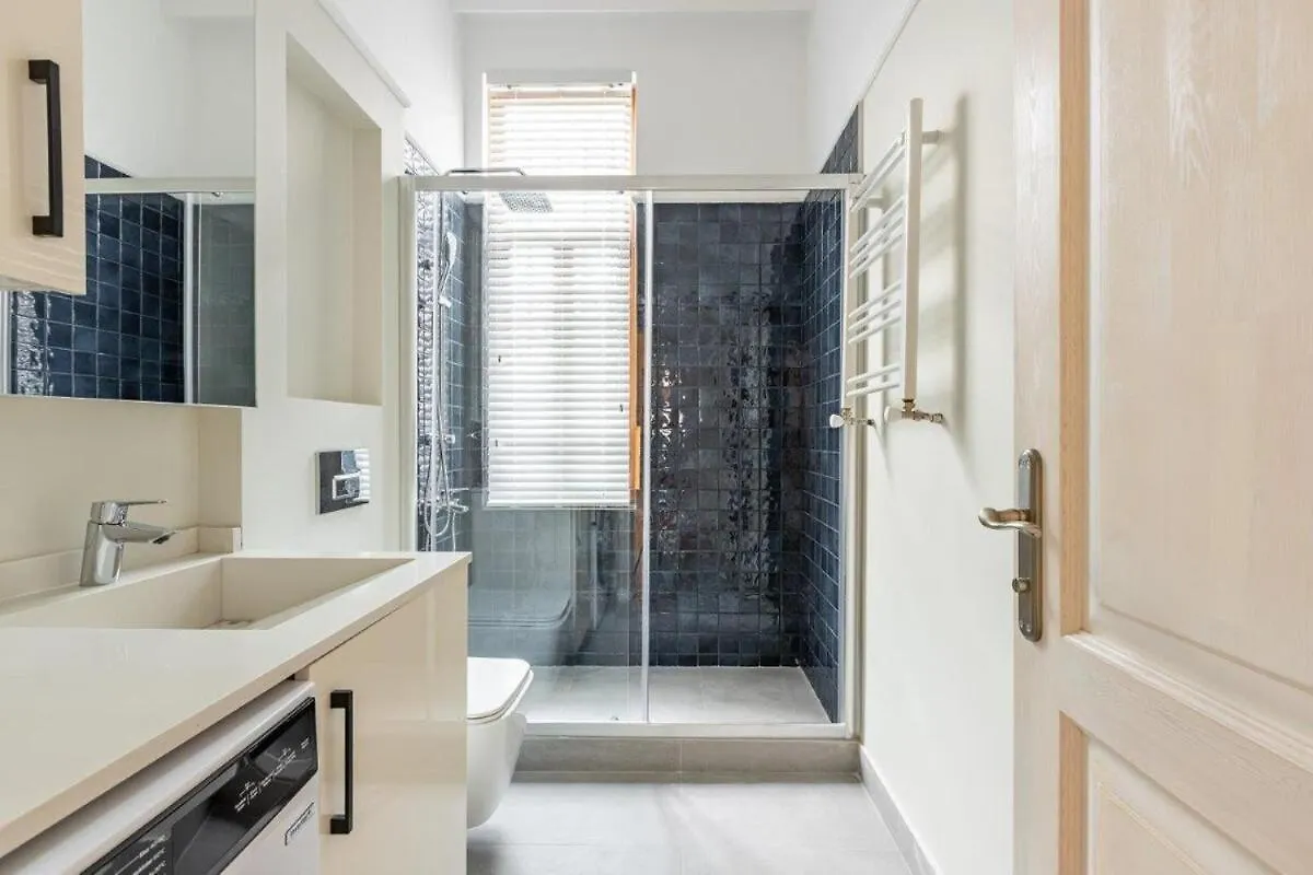 Appartamento Bright Beautiful New Galata Port Balcony Gem! #260 Provincia di Provincia di Istanbul